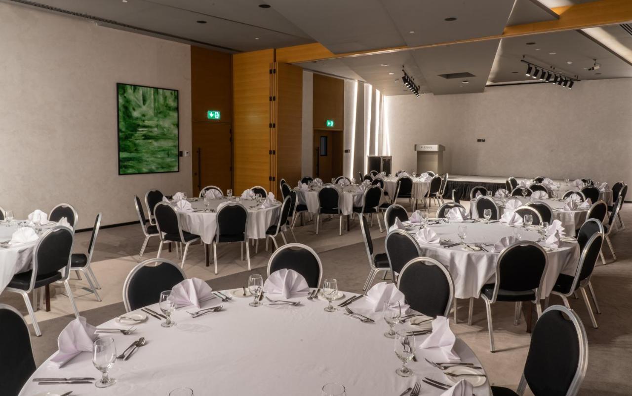Отель Al Khoory Courtyard 4*